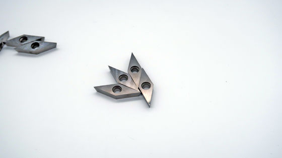 Rhombus Polycrystalline Diamond Tools , Carbide Inserts For Hardened Steel 4.76mm High Accuracy